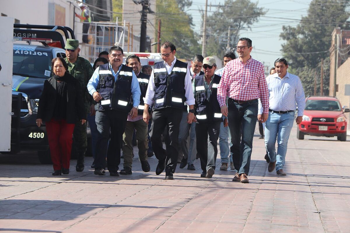 Entrega Nava Palacios rehabilitación de calle Carlos Diez Gutiérrez