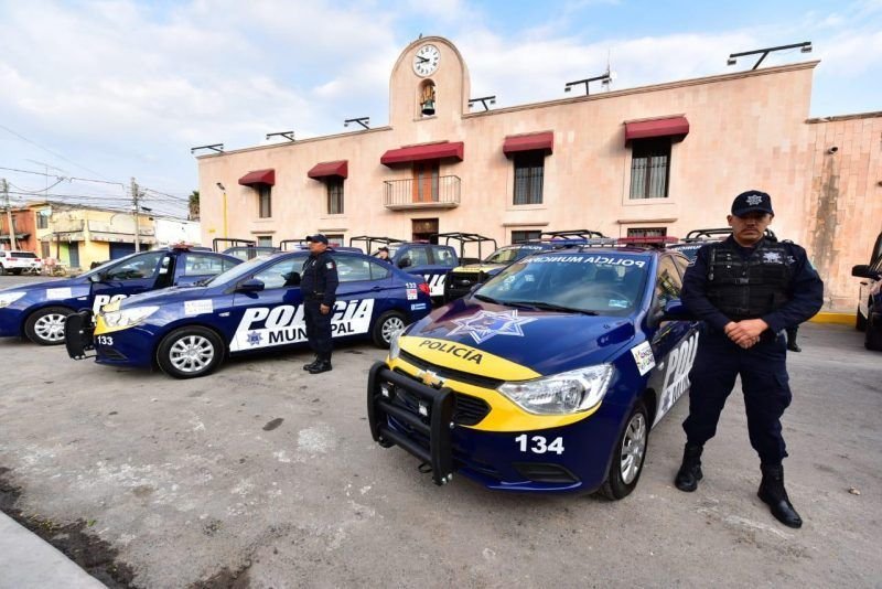 Implementan en SGS nuevo modelo policial, entregan nuevas patrullas WhatsApp Image 2019-01-18 at 2.37.18 PM