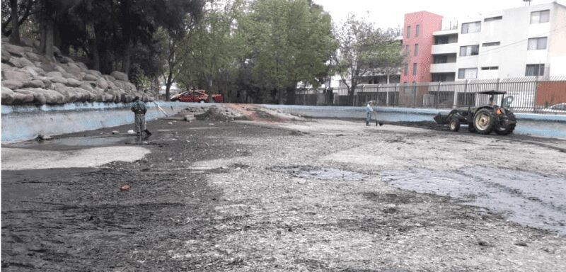 Recibe mantenimiento el lago de Parque de Morales LIMPIEZA LAGO DEL PARQUE NORALES 3