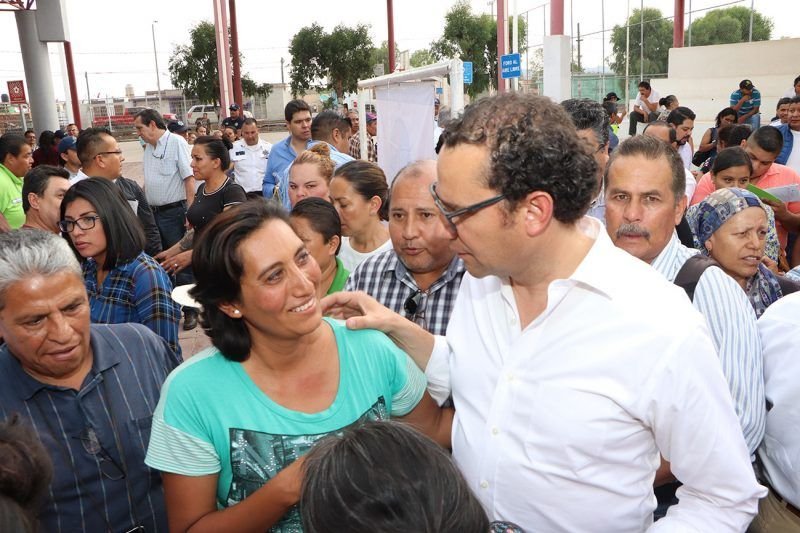 Se compromete XNP en mejorar servicios en colonias GOB DE APIE 5