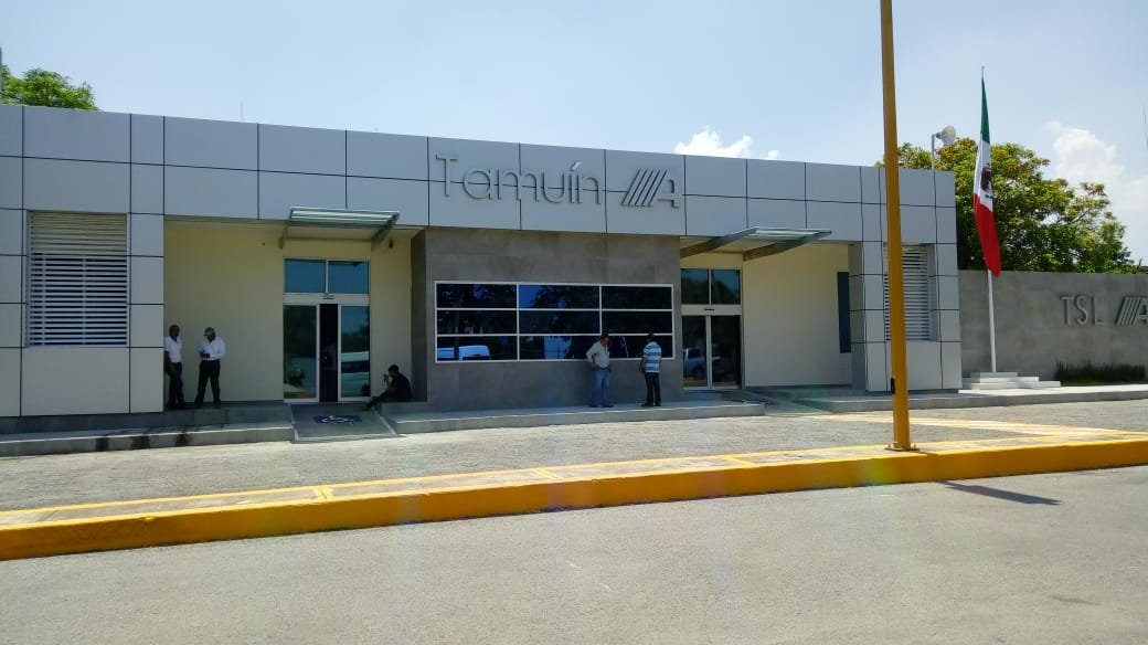 Rehabilitan camino de acceso al aeropuerto nacional de Tamuín - El ...