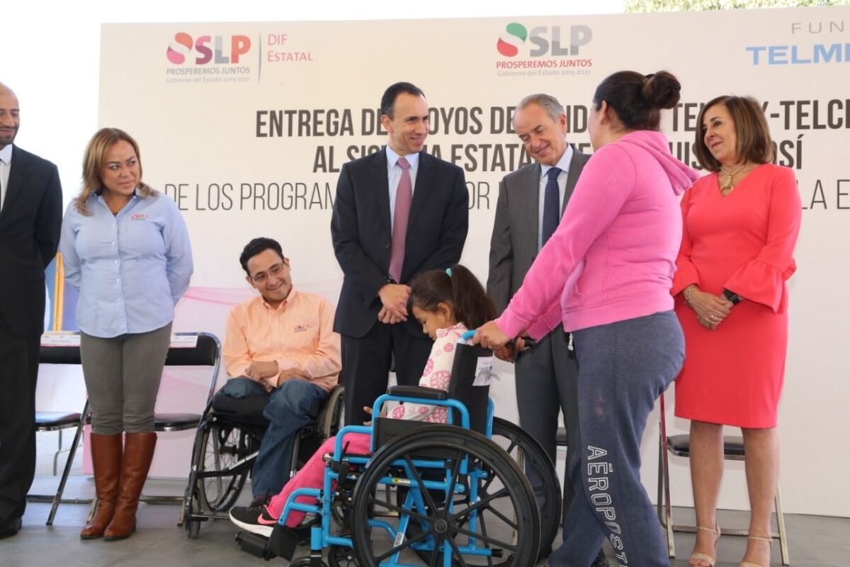 Alianza Gobierno del Estado y Fundación Telmex-Telcel contribuye a mejorar la calidad de vida en SLP 29 entrega apoyos