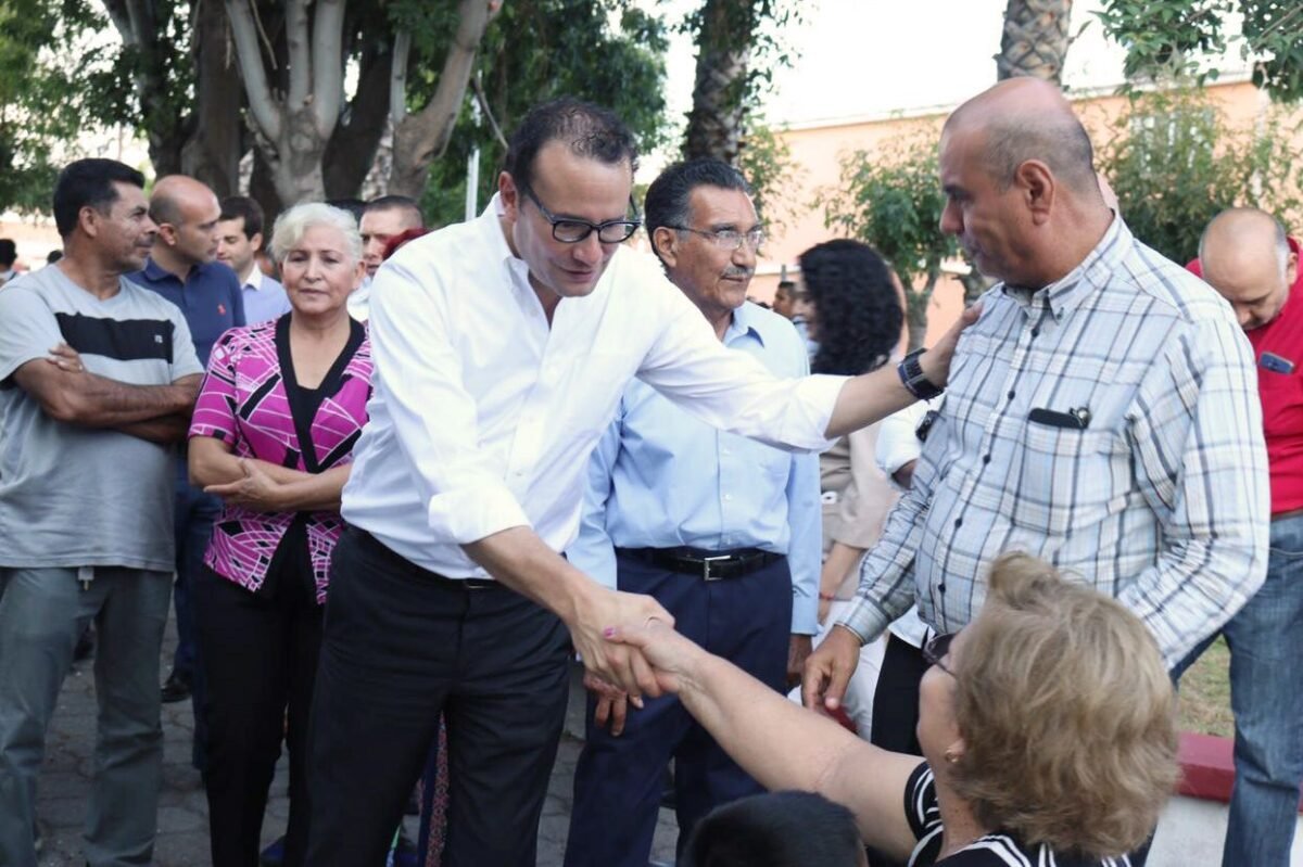 30GOBIERNO DE A PIE COL. INDUSTRIAL AVIACIÓN 3