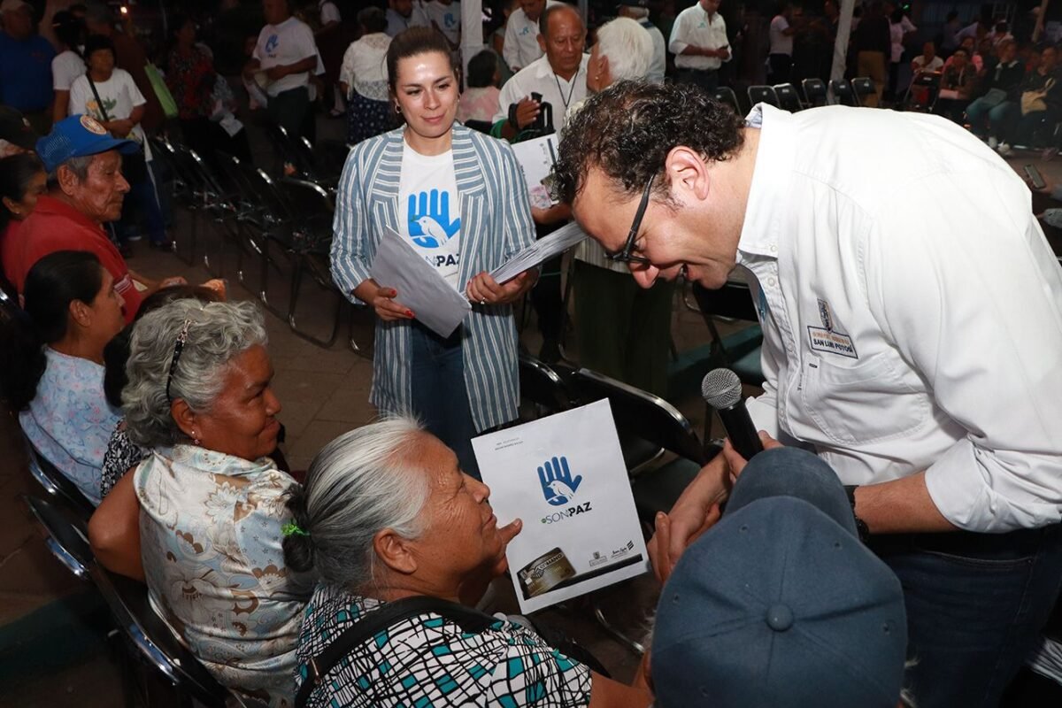 Recibieron en Barrio de San Miguelito 650 personas apoyos sociales 25ENTREGA DE APOYOS SON DE PAZ 3