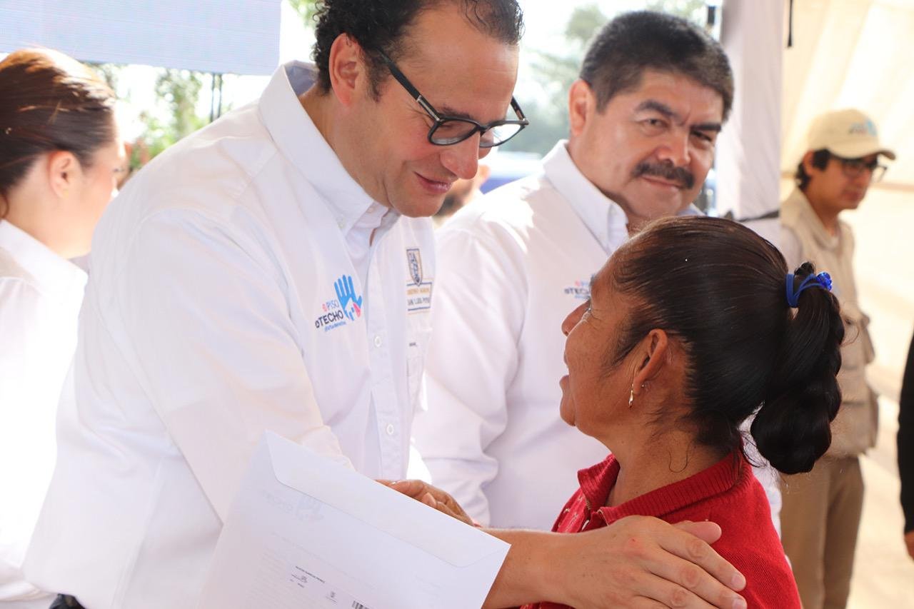 866F5744-9850-4F04-9EAD-E53356492706