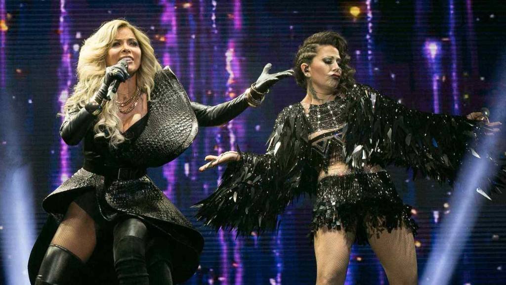 Alejandra Guzmán y Gloria Trevi sin maquillaje: así lucen al natural a unas semanas de cumplir 52 años alejandra-guzman-gloria-trevi-concierto