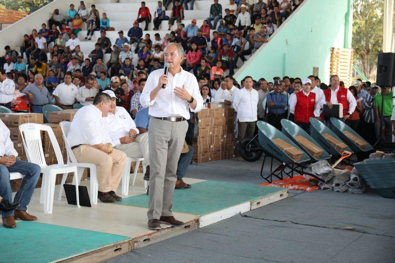 EAB29A3C-7B35-4CBB-9B62-D4B6CB45E81B