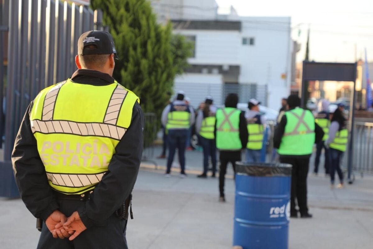 123E2D72-4543-4FEB-A10A-3325A218796E