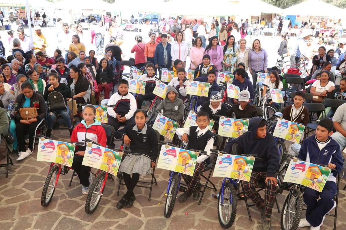 Feria de servicios y entrega de apoyos de Dif Estatal en Zaragoza 23DIF Zaragoza 230220 (1)