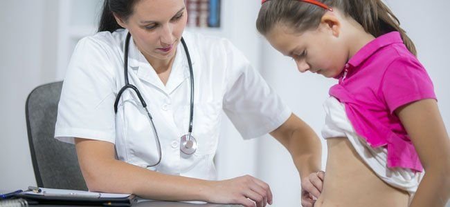 11medico-palpa-tripa-nina-p