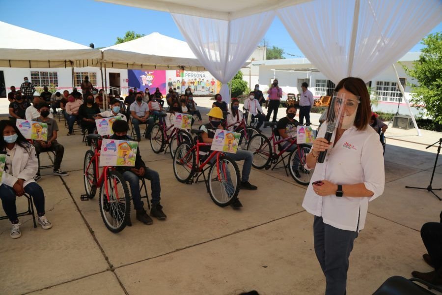 LVR inauguró cámara de estimulación multisensorial en rayón y entrego bicicletas y ayudas técnicas Z INSTA IMG-20201001-WA0031 (1)