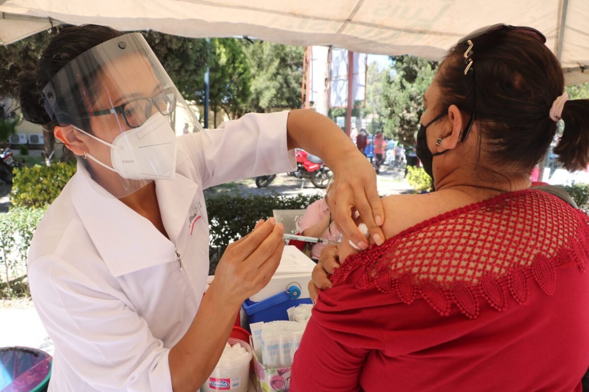 Reporta Secretaría de Salud avance del 41.4% en vacunación contra influenza VACUNA VS INFLUENZA