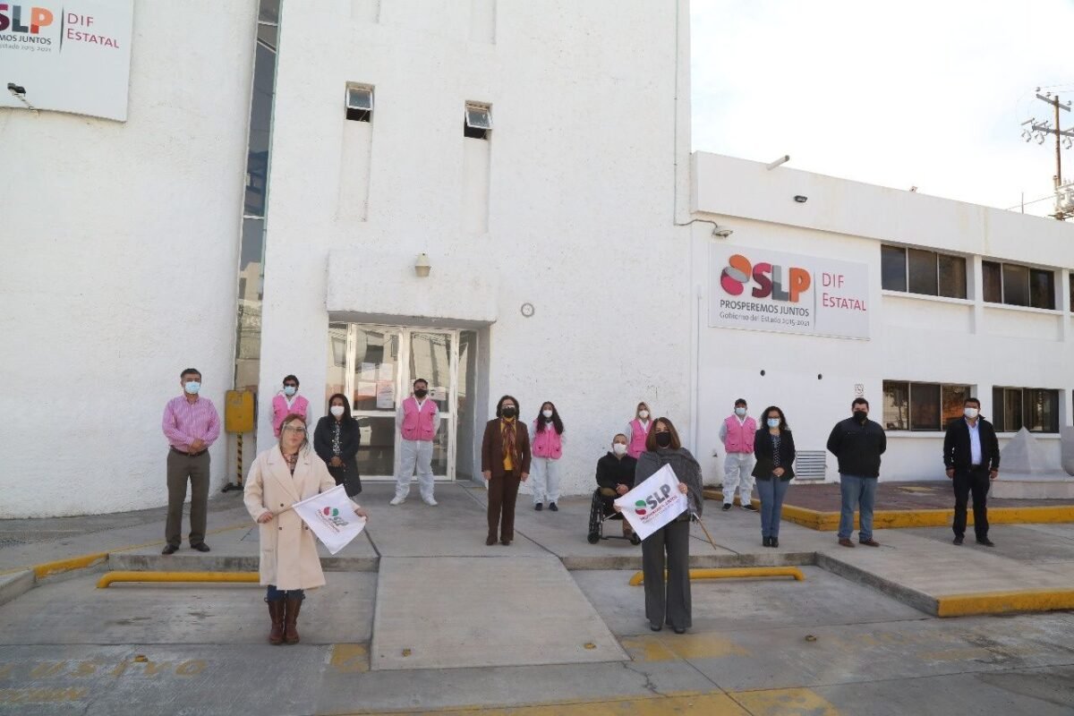 LVR dio el Banderazo de salida a más de 7 mil 700 apoyos del programa APCE 2 dif estatal