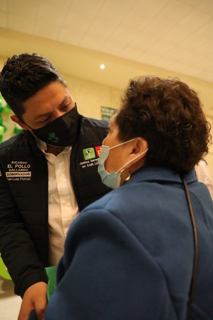 Ofrece pollo " Gallardo un mejor futuro para Charcas IMG-20210307-WA0099