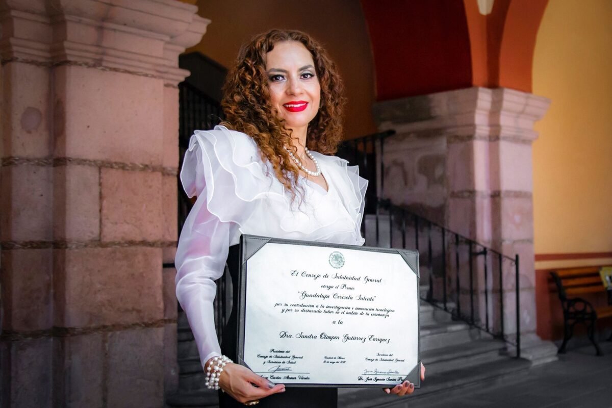 Biografia De Maria Guadalupe Cerisola Salcido elportalslp.com.mx