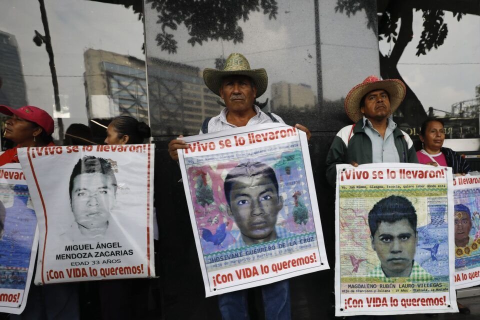 16 aparece el 3 de los 43 ayotzinapa