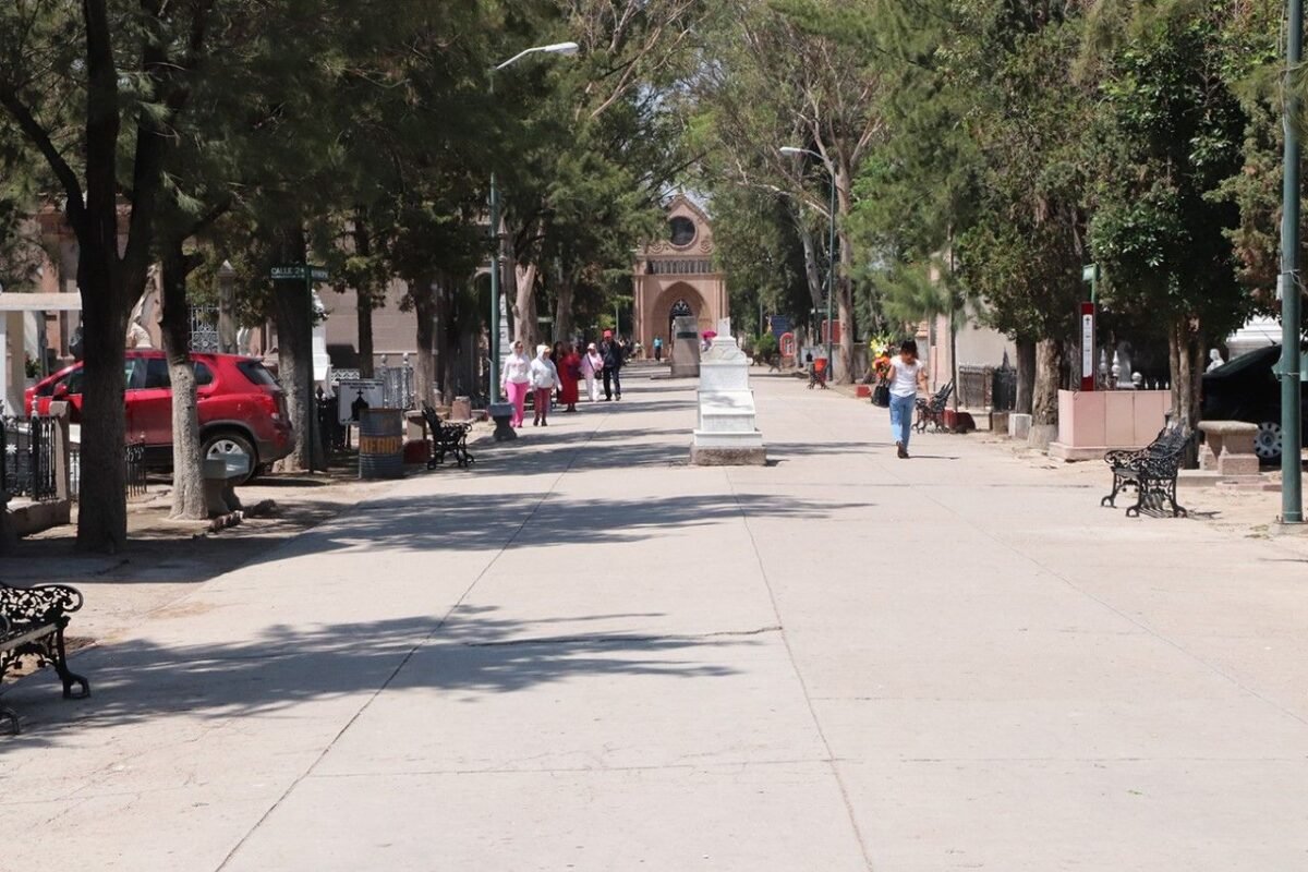 18PANTEONES MUNICIPALES REGISTRAN AUMENTO DE HASTA UN 40 % EN SU AFLUENCIA 3