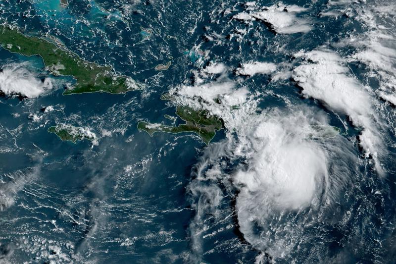 fred gana fuerza para tormenta tropical
