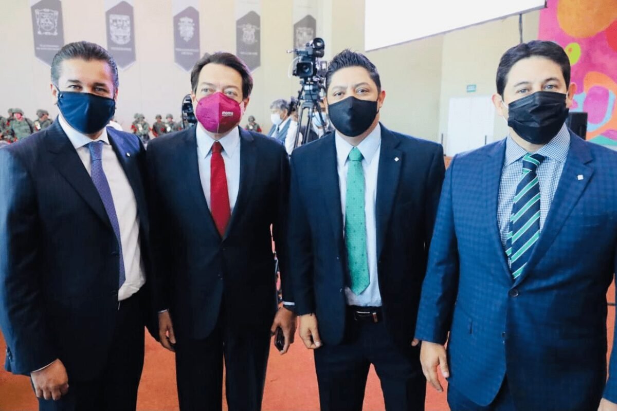 Ricardo Gallardo asiste a la toma de protesta de David Monreal como gobernador Zacatecas gallardo-toma protesta