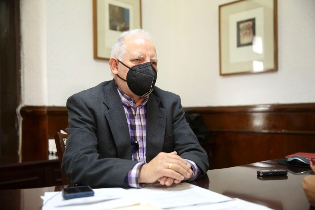 Oficial Mayor Noé Lara