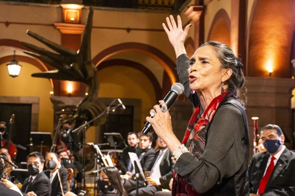 Reconocimiento Ofelia Medina