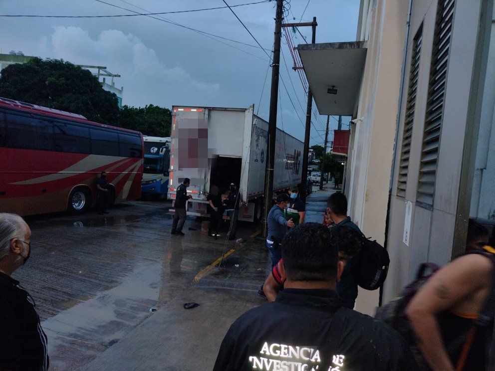 600 migrantes en trailer