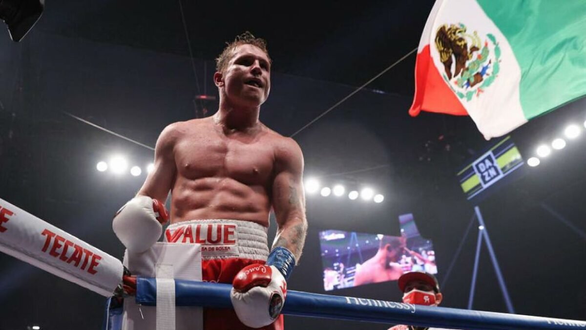 Canelo Álvarez logró unificar los cuatro títulos y se volvió el rey de las 168 libras canelo