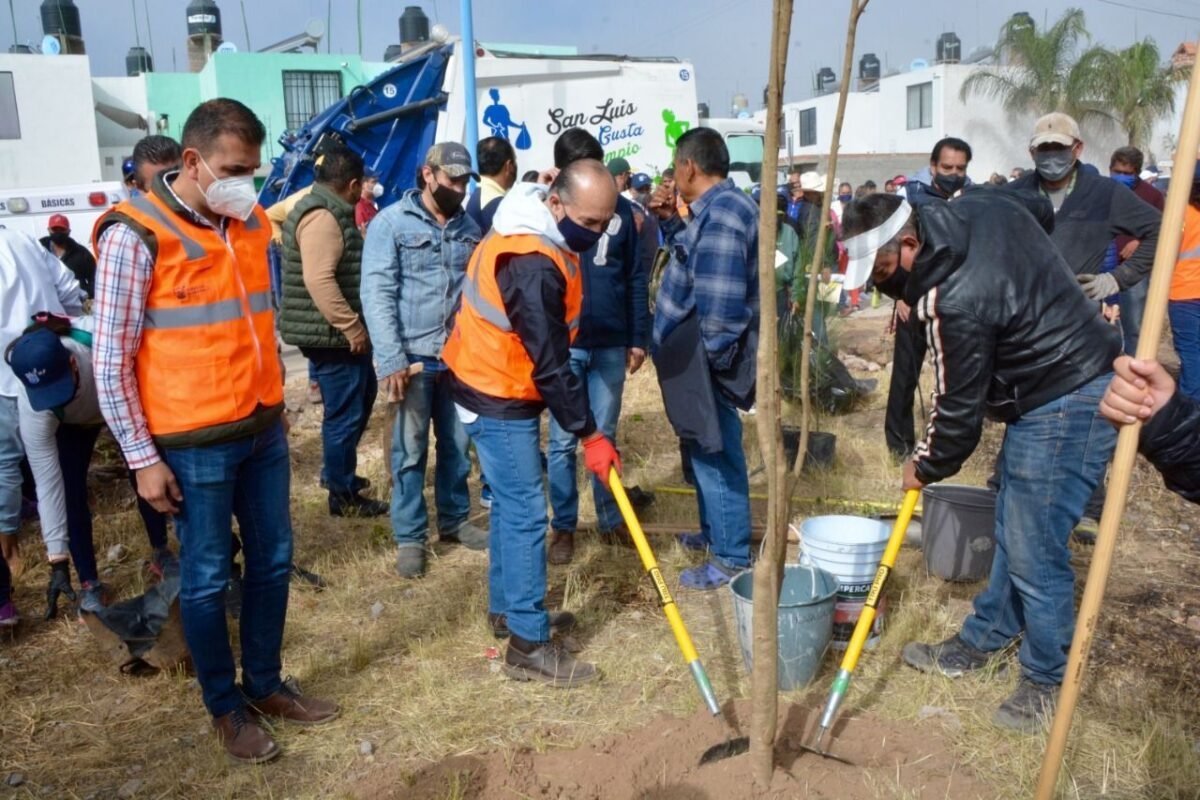 Arranca rescate de la colonia Mártires de la Revolución domingo de pilas-galindo