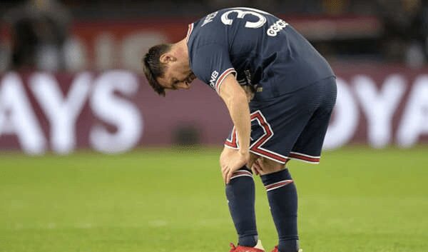 messi - rodilla