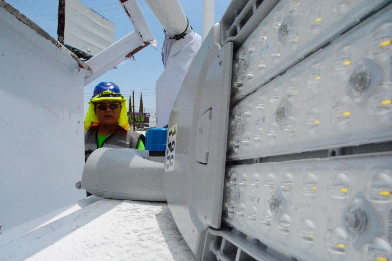 Alumbrado Público recuperó la iluminación en 16 puntos de la Capital WhatsApp Image 2022-03-17 at 1.46.00 PM