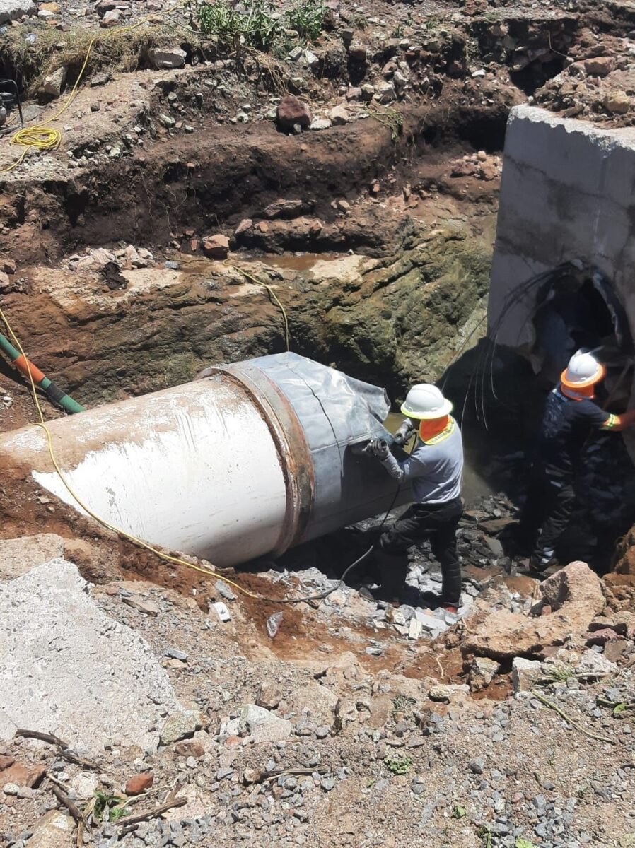 Distribuye Gobierno agua por nueva fuga en El Realito WhatsApp Image 2022-05-02 at 1.58.13 PM