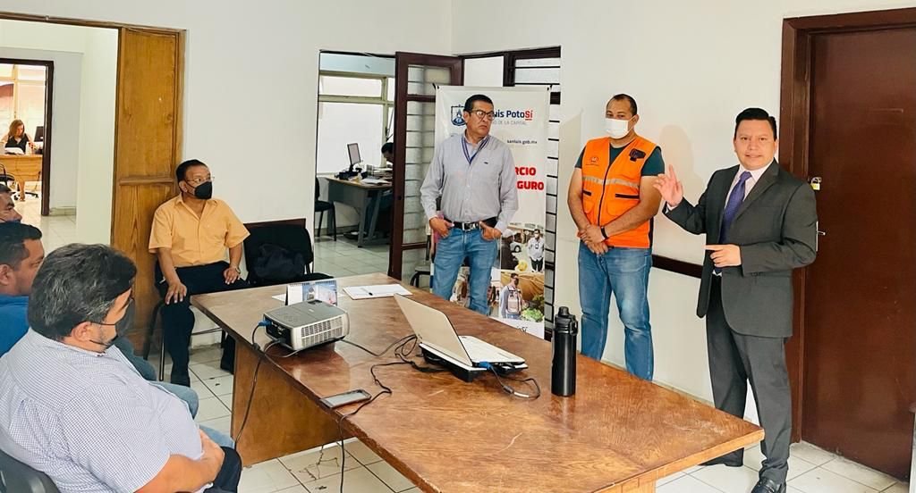 Inspectores de la Dirección de Comercio reciben capacitación en reglamentos de Protección Civil WhatsApp Image 2022-06-10 at 2.41.26 PM