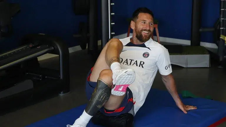 El PSG evalúa ofrecerle una extensión de contrato a Lionel Messi XFG7VD7O2JAVBDTH4ITRP3CWWA