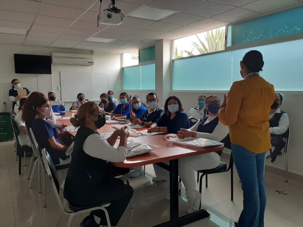 Se conforma Mi Brigada Violeta en Unidad de Medicina Familiar del IMSS WhatsApp Image 2022-09-08 at 12.30.06 PM