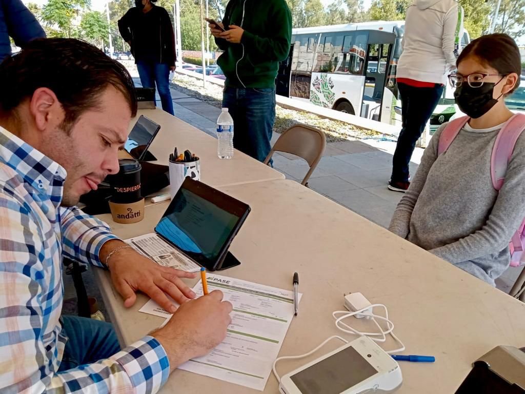 Invitan a las y los universitarios a activar tarjeta de subsidio para transporte gratuito WhatsApp Image 2022-12-06 at 1.54.43 PM