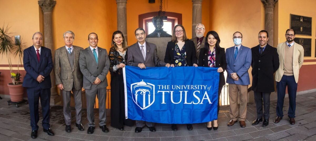 01-11-2023 FIRMA DE CONVENIO UASLP-TULSA UNIVERSITY Panorama1
