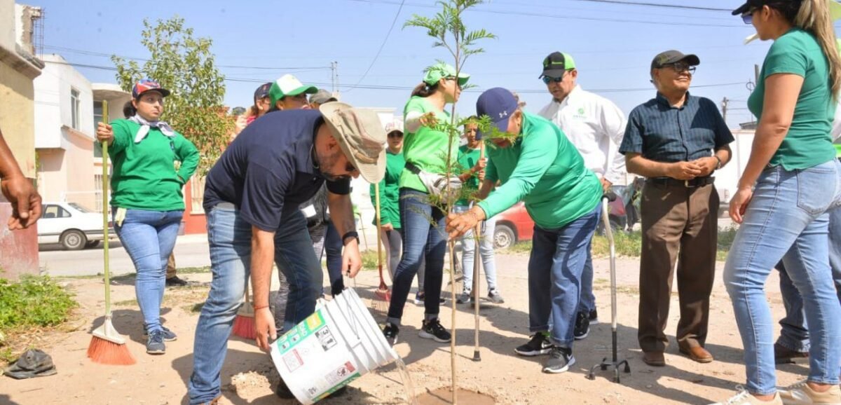 Alcaldesa Leonor Noyola sigue fortaleciendo la limpieza y rehabilitación integral en Soledad IMG-20230610-WA0012