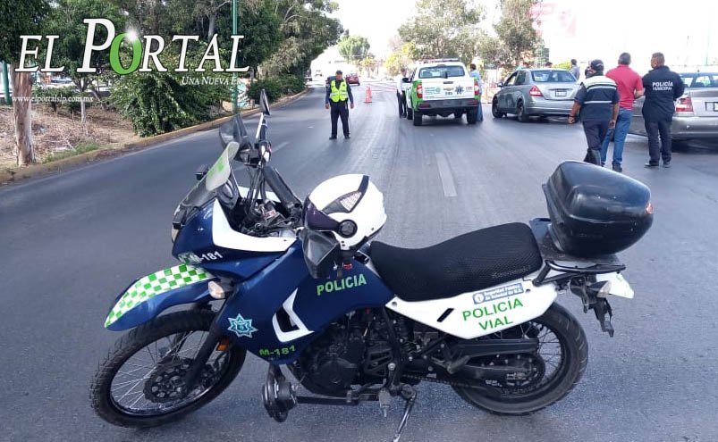 Fallece motociclista al impactarse y perder el control contra un auto tyt5