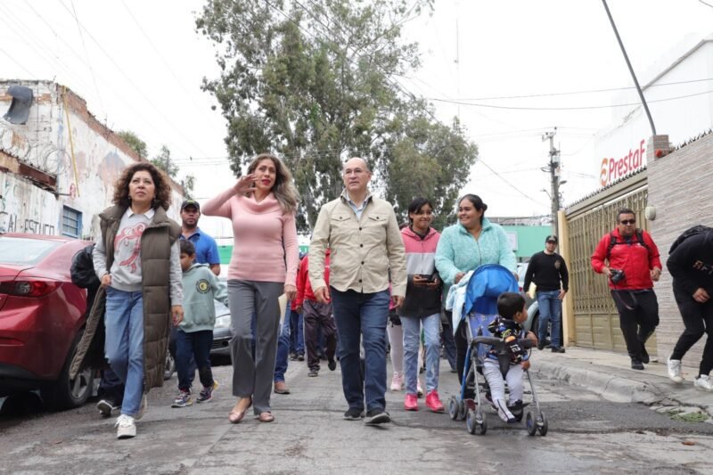 En 2024, el programa Vialidades Potosinas se enfocará en el rescate y rehabilitación de calles en colonias: Alcalde Galindo vialidades-1