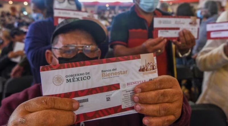 Adultos mayores recibirán 12 mil pesos de la Pensión Bienestar por adelantado: ¿Qué día de enero empiezan los pagos? Captura de pantalla 2024-01-25 083935