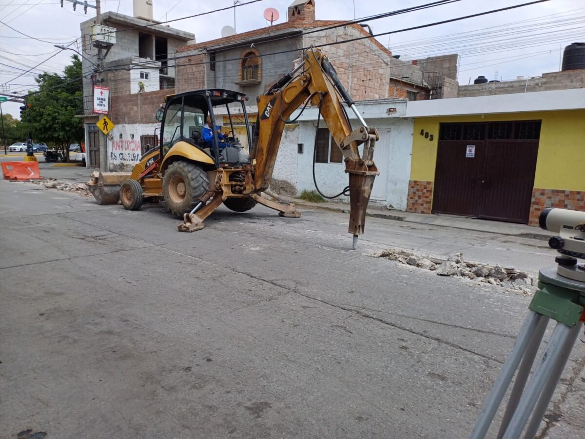 Por rehabilitación de drenaje, Interapas anuncia cierre parcial en calle Pedernal en Las Piedras Por rehabilitación de drenaje, Interapas anuncia cierre parcial en calle Pedernal en Las Piedras.