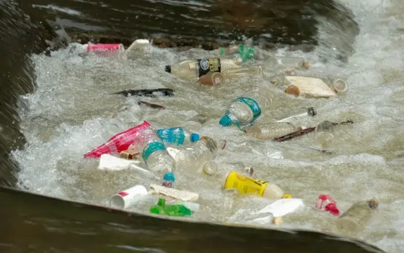 empresas-que-mas-contaminan-con-plasticos