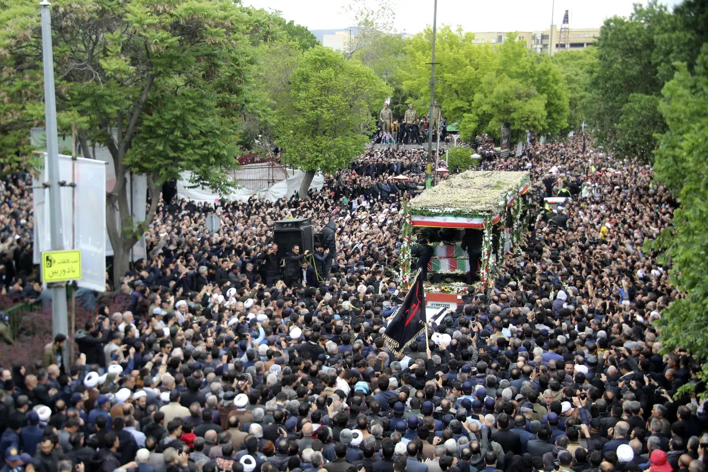 Inician días de funerales por el presidente de Irán