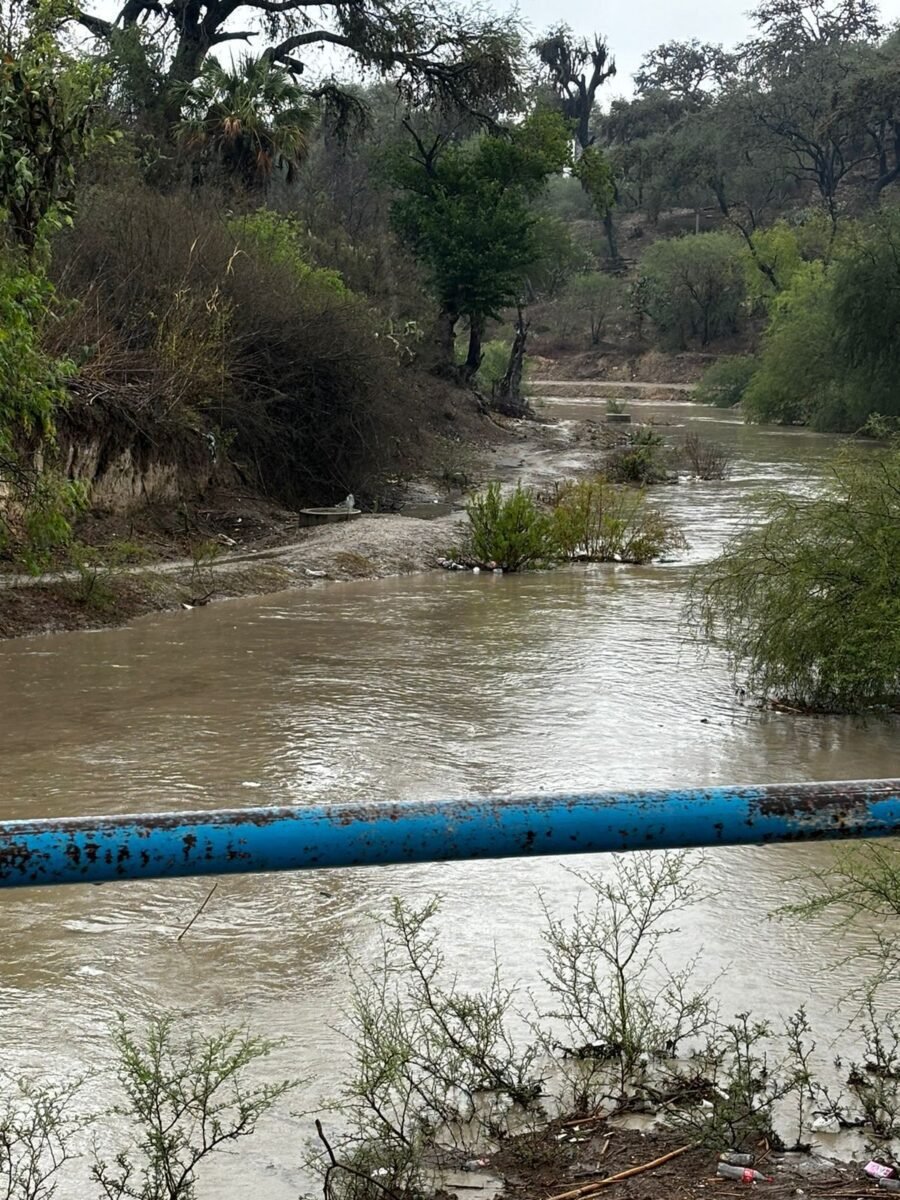 Ejecutivo Estatal atiende a comunidades incomunicadas por lluvias Ejecutivo Estatal atiende a comunidades incomunicadas por lluvias