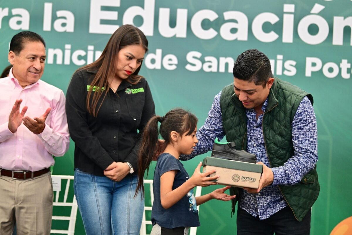 Programa Potosí para la educación brinda más apoyo a niñas y niños programa potosi gallardo
