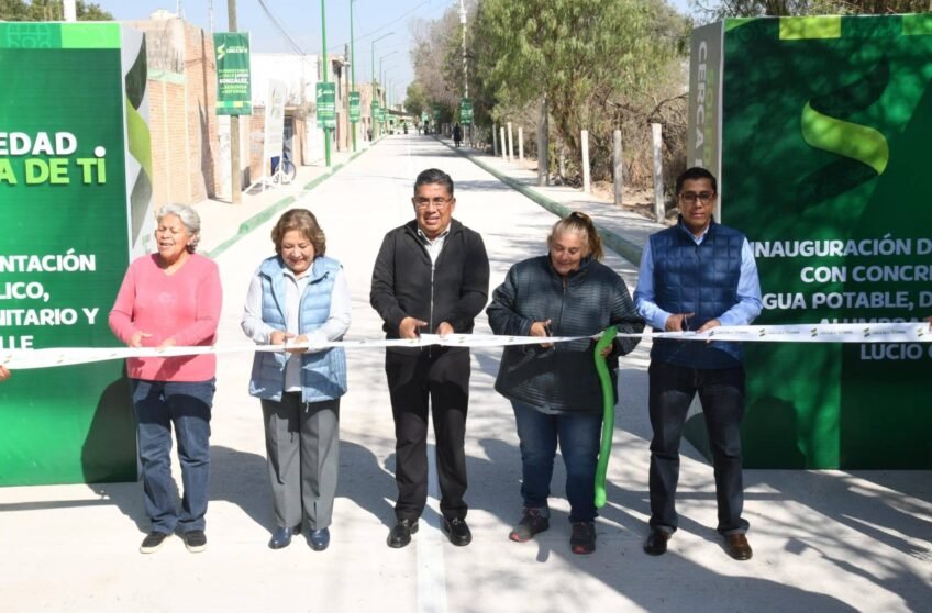 Juan Manuel Navarro inaugura Obra magna e integral: Pavimentación e iluminación en Calle Lucio González pavimentacion en soledad