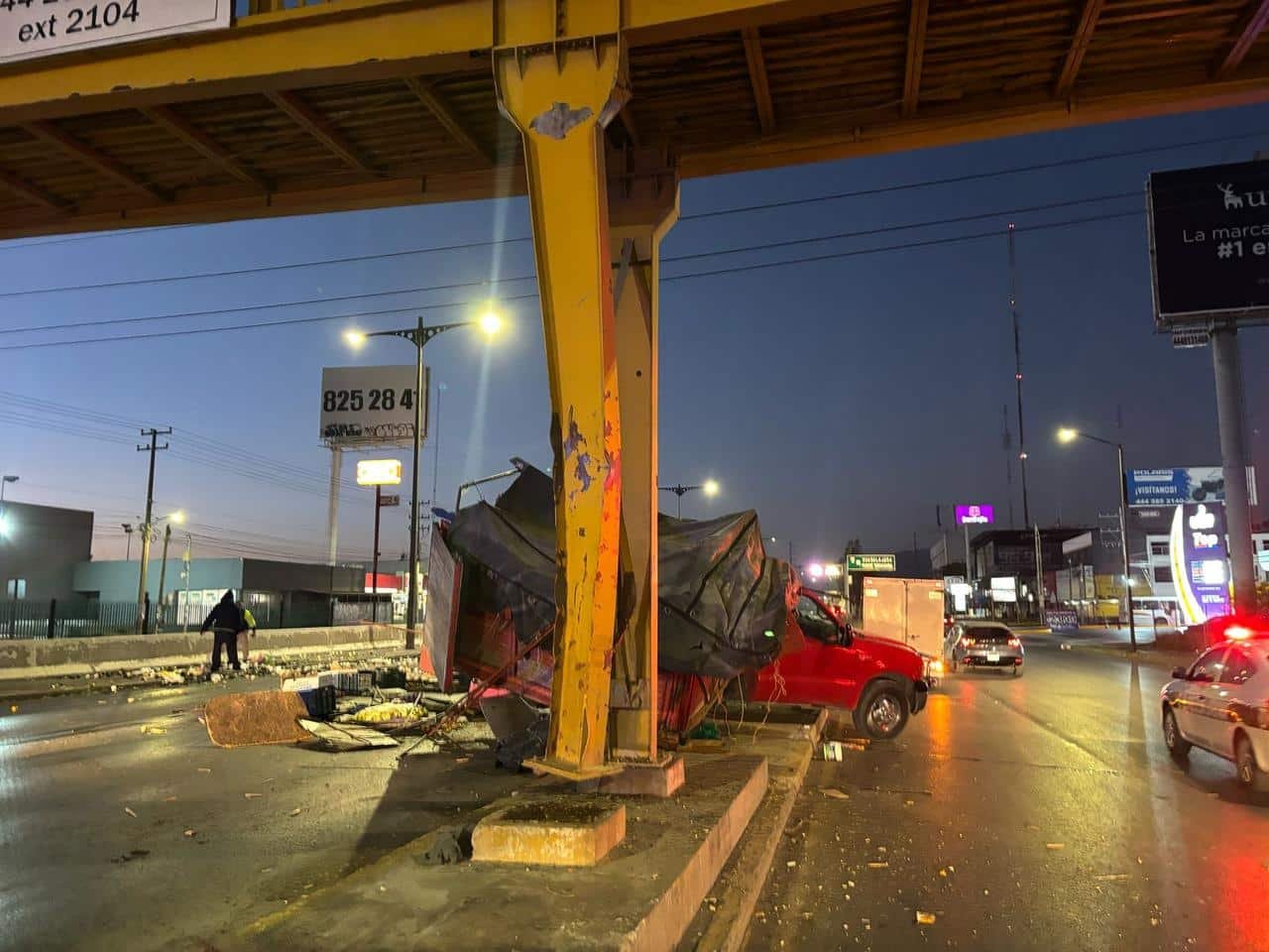 clausura del puente peatonal