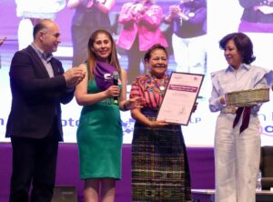 Rigoberta Menchú reconoce a la Presidenta Sheinbaum y la exhorta a no bajar la guardia