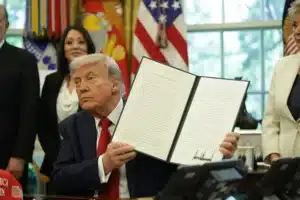 Trump impone, “la ley del más fuerte” en la política exterior