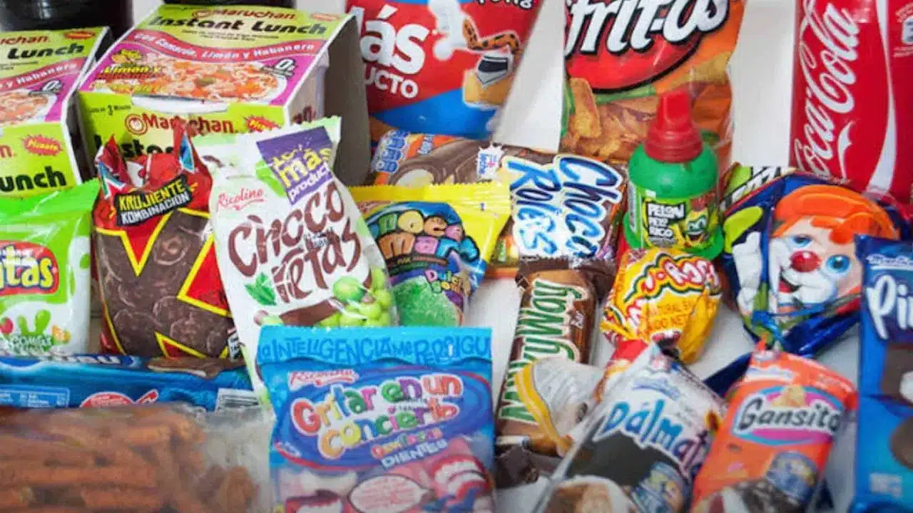 Nueva Ley: Adiós a la Comida Chatarra en Escuelas